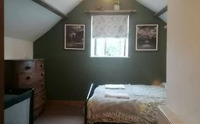 The Old Barn, Cosy Townhouse In Leominster